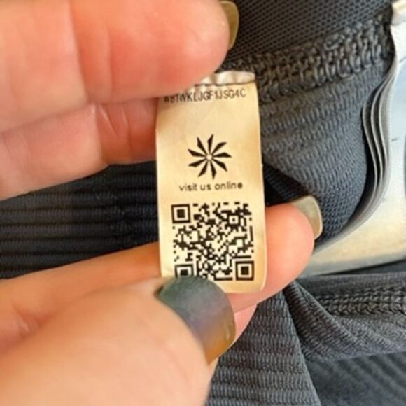 Athleta Salutation Jacket Granite Blue Full Zip Large Active Athletic Gym - Picture 13 of 13